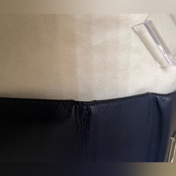 Marc Jacobs Dark Navy Leather Wallet EUC - Picture 3 of 12